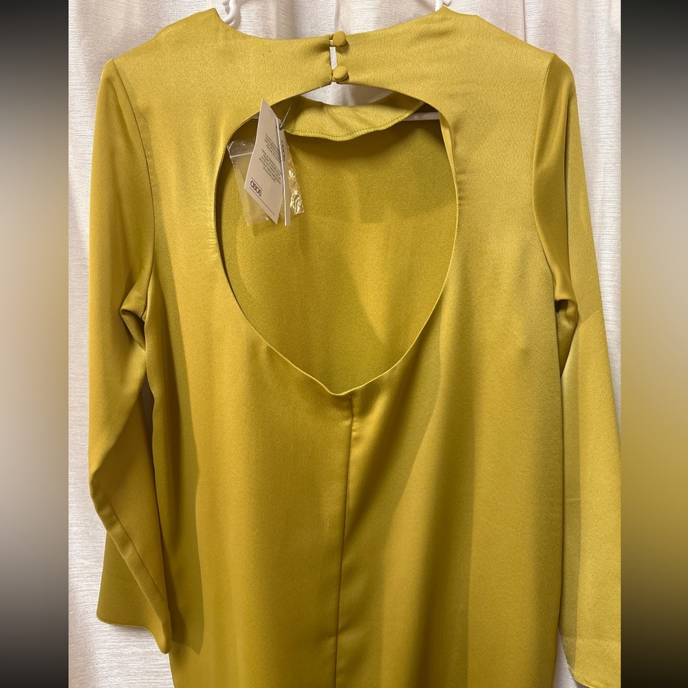 ASOS DESIGN Chartreuse Satin Long Sleeve Mini Dress Low Open Back US 6 NWT - Picture 4 of 8
